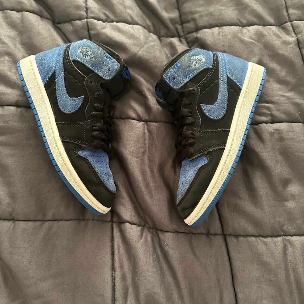 Jordan Kids Black and Royal Blue High-Top Sneakers